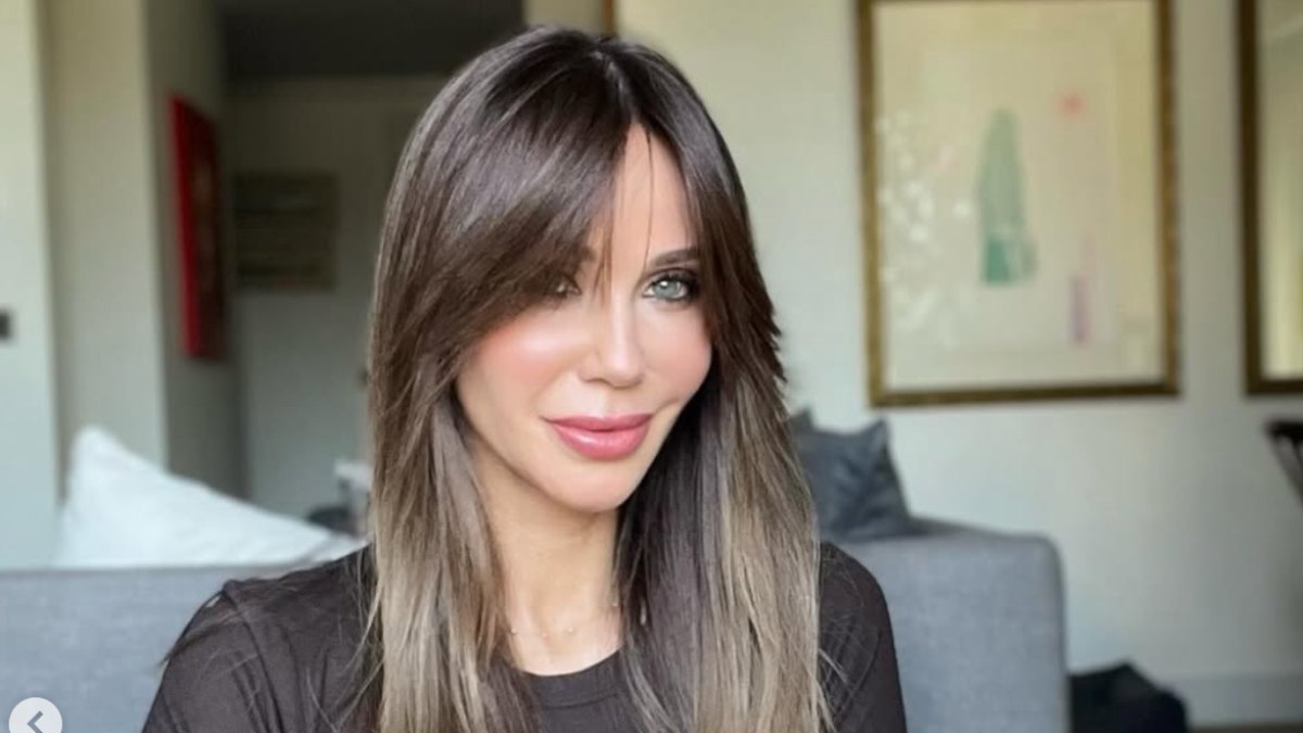 Eski Manken Demet Şener’in Yeni İmajı Sosyal Medyada Beğeni Yağmuruna Tutuldu